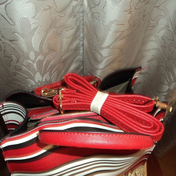 NWOT Statement Purse/Satchel - Picture 10 of 10